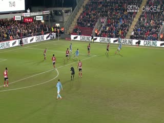 足总杯第四轮比赛 埃克塞特城VS诺丁汉森林 20250212封面图